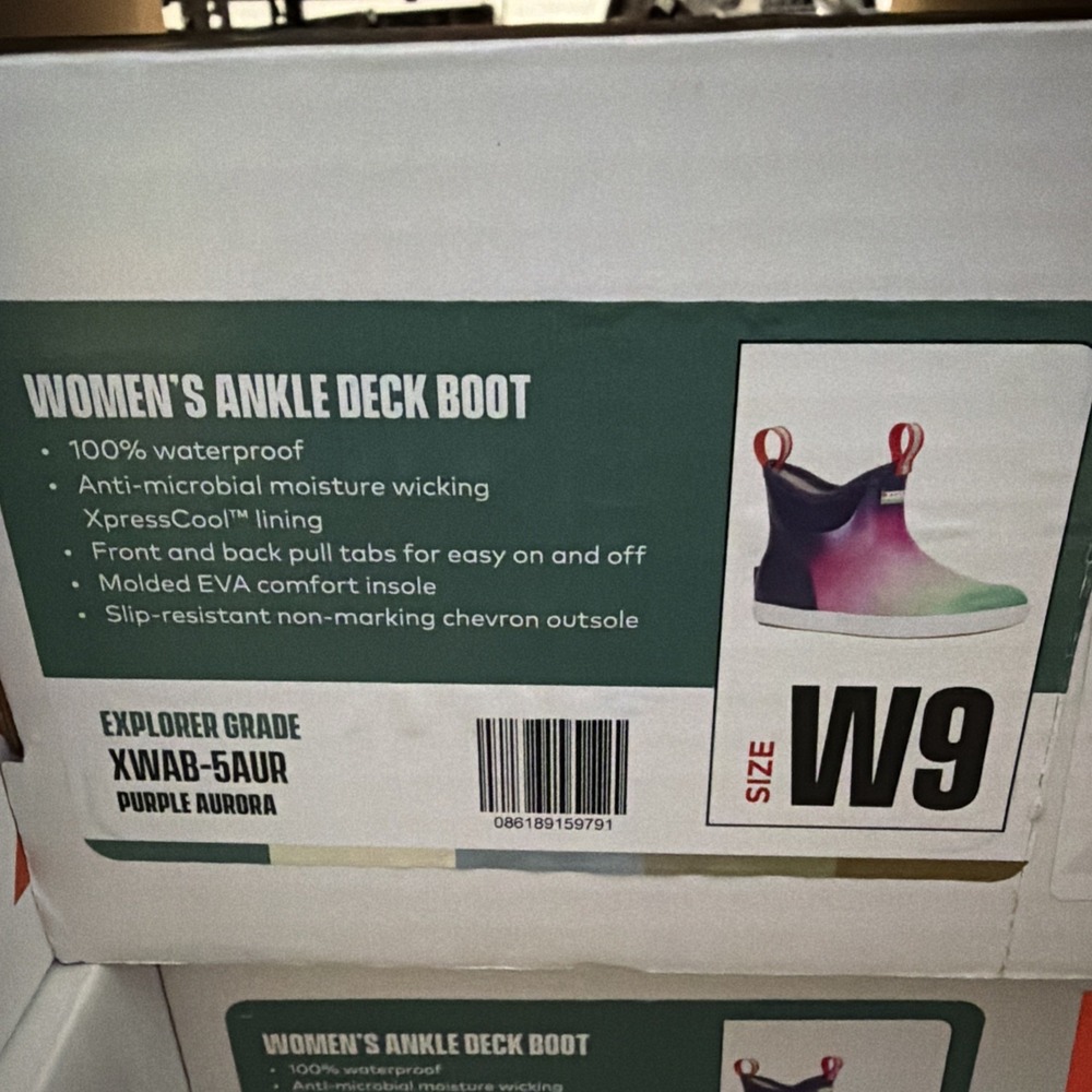 XTRATUF Women's Ankle Deck Boot Purple Aurora New In Box Size 9 - Picture 8 of 8